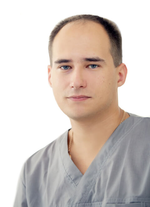 Безносюк Руслан Олегович: Врач-стоматолог